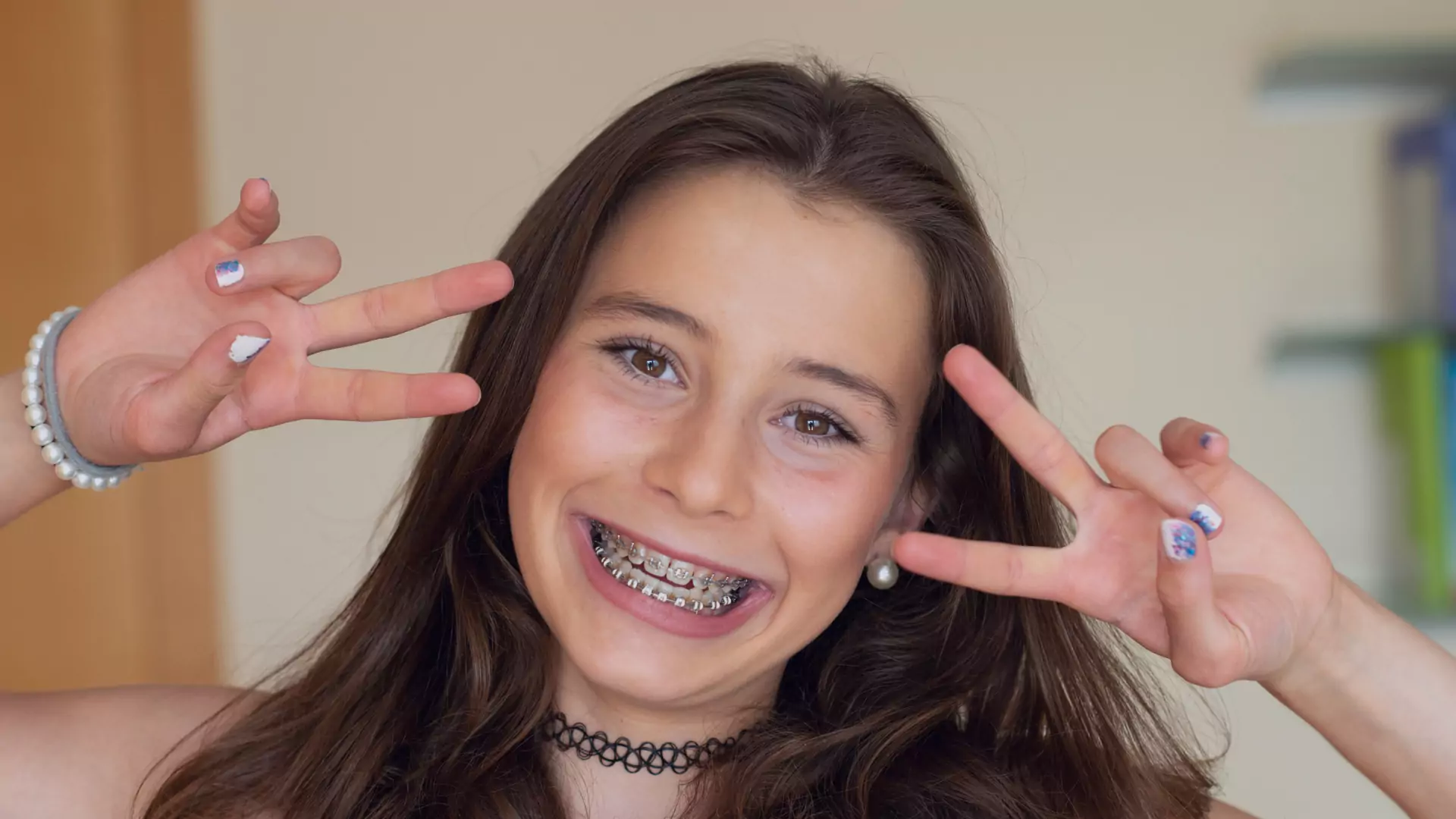 Impacto Psicosocial de la Estética Dental en Adolescentes